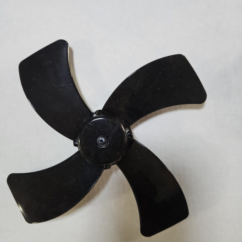 Automobilski ventilator s bakrenim motorom, metalnom rešetkom i inženjerskim plastičnim materijalom – 15W, potpuno zatvoren, za hlađenje, ventilaciju i regulaciju zraka u automobilu