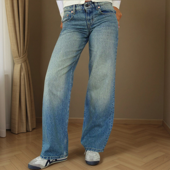 Ženske traperice visokim strukom, široke nogavice, patchwork detalji, denim tkanina s pamukom i poliestrom, blaga elastičnost