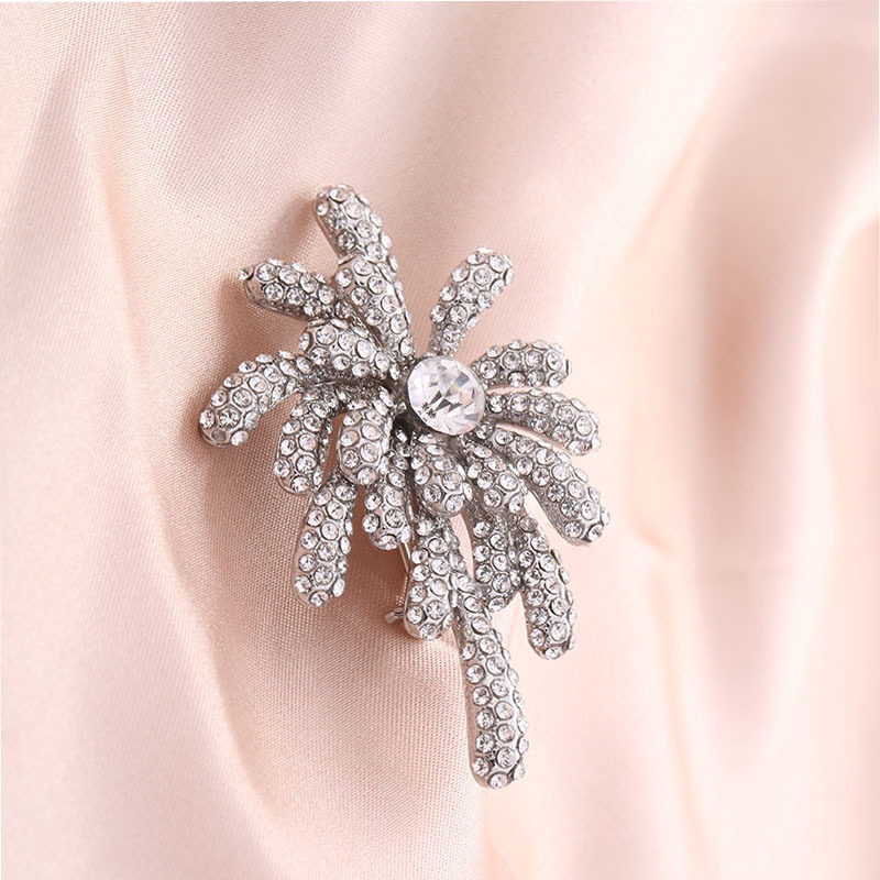 Broska inspirisana vatrometom, legura, cvjetno-geometrijski dizajn, elektroplatiranje, Novi kineski stil; memorialna, dekorativna i poklon.