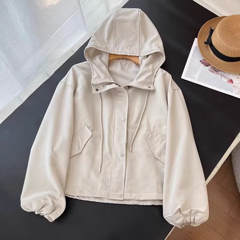 Ženska casual jakna s kapuljačom, kratka jakna - udoban kroj, zatvarač, dugi rukavi, srednja duljina (50–65 cm)