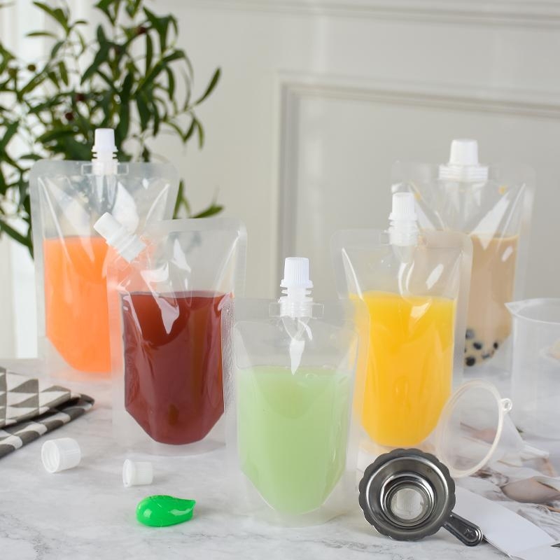 Pungă de băuturi de unică folosință cu duză cu gură înclinată pentru ceai cu lapte, lapte de soia și jeleu — producție zilnică 500.000; marcă Cantonese