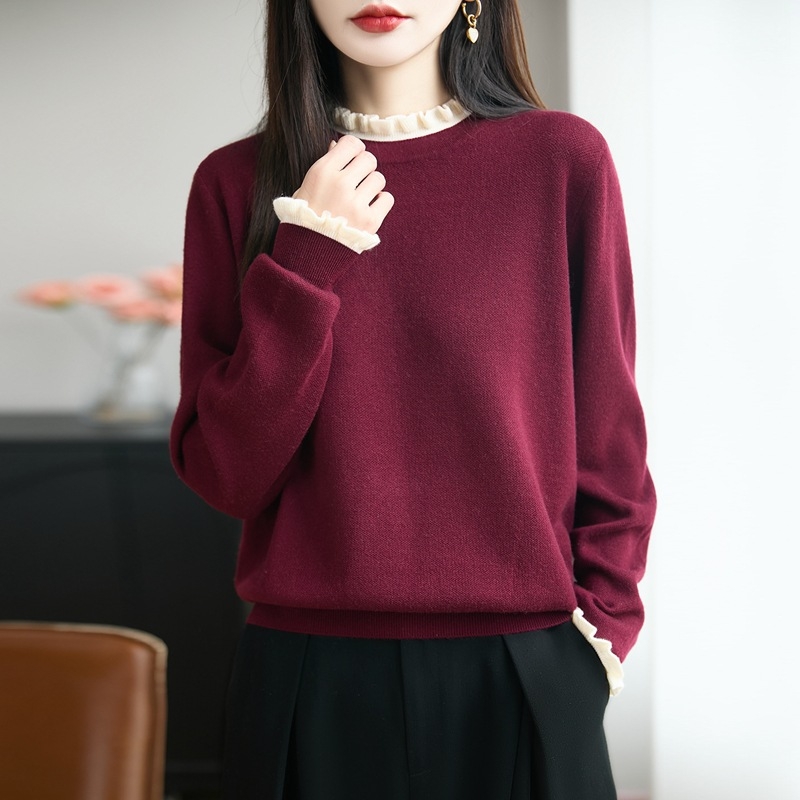 Pleteni džemper s kapuljačom i čipkanim ovratnikom, široki kroj, dugi rukavi, mješavina vune worsted i poliestera