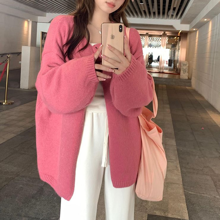 Cardigan din viscoză, conținut material 90–95%, croială lejeră, mâneci lungi