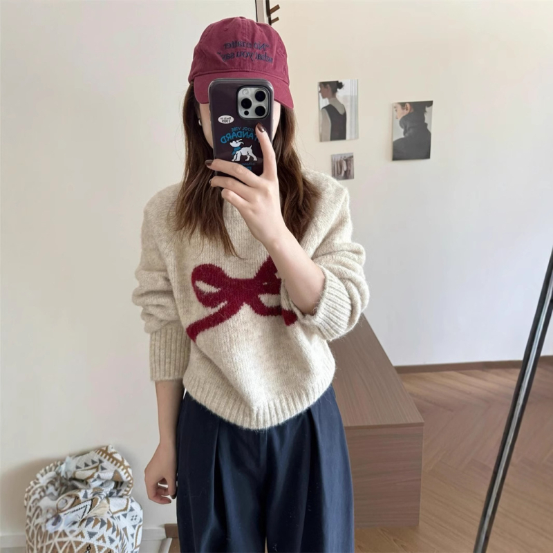 Pulover tricotat pentru femei cu fundă și glugă - guler rotund, mâneci lungi, conținut principal de țesătură 30-50%