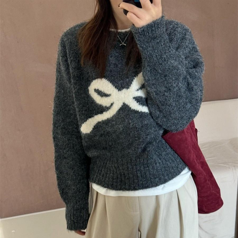 Pulover tricotat pentru femei cu fundă și glugă - guler rotund, mâneci lungi, conținut principal de țesătură 30-50%