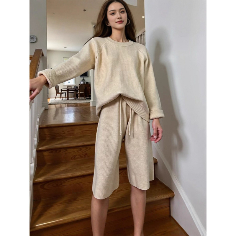 Set pentru femei: pulover tricot cu guler rotund și pantaloni - amestec nylon/viskoză, mâneci lungi, broderie, stil street-hipster