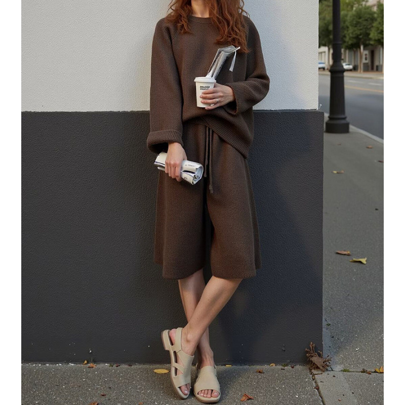 Set pentru femei: pulover tricot cu guler rotund și pantaloni - amestec nylon/viskoză, mâneci lungi, broderie, stil street-hipster