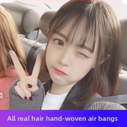 Perucă cu breton aerian, țesută manual, fibră rezistentă la temperaturi, poate fi vopsită, potrivită pentru orice formă a feței