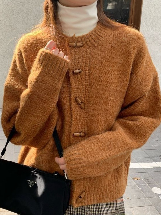 Καρντγκάν σε χοντρή πλέξη, ύφασμα βελούδο μαλλιού προβάτου, μείξη πολυεστέρα-σπάντεξ, μονόχρωμο, στρογγυλός λαιμός, χαλαρή γραμμή