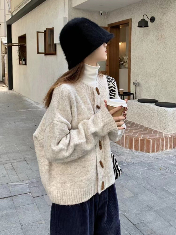 Καρντγκάν σε χοντρή πλέξη, ύφασμα βελούδο μαλλιού προβάτου, μείξη πολυεστέρα-σπάντεξ, μονόχρωμο, στρογγυλός λαιμός, χαλαρή γραμμή