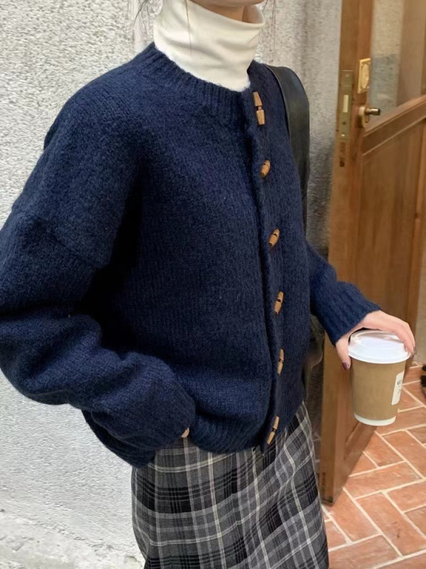 Καρντγκάν σε χοντρή πλέξη, ύφασμα βελούδο μαλλιού προβάτου, μείξη πολυεστέρα-σπάντεξ, μονόχρωμο, στρογγυλός λαιμός, χαλαρή γραμμή