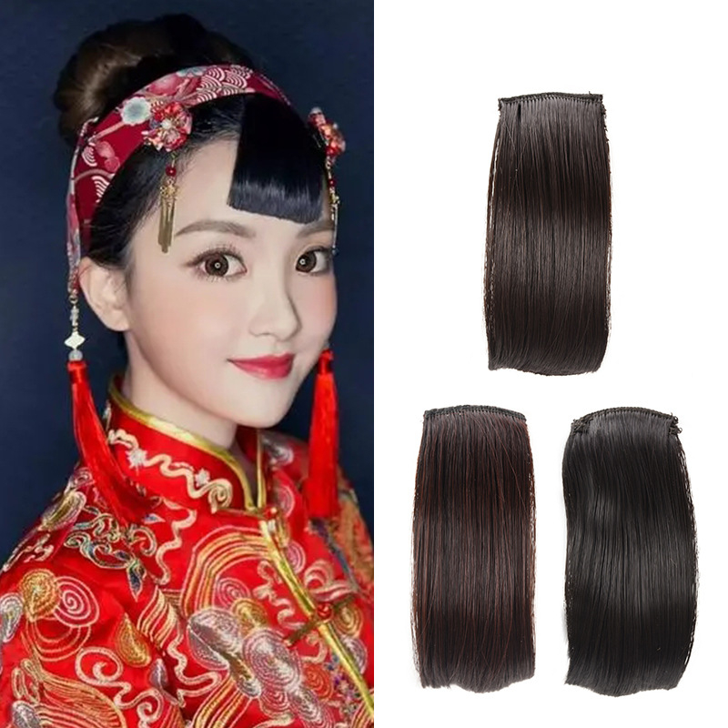 Perucă cu breton în formă de inimă pentru nuntă și reprezentații de scenă — Model Peach Heart Xiuhe Bangs; Material: sârmă cu temperatură înaltă; Tip breton: drept sau înclinat; Poate fi vopsită; Volum suplimentar
