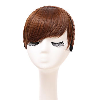 Perucă cu șuvițe împletite și bandă pentru cap, model 832, fibre rezistente la temperatură, breton drept sau înclinat, poate fi vopsită