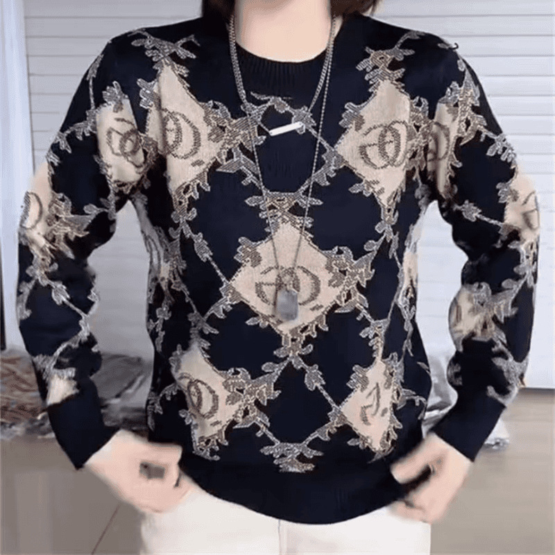 Džemper s kapuljačom od ice silk materijala, uzorak u boji, slobodan kroj, hotfix kristali (ice silk materijal; uzorak u boji; kapuljača; slobodan kroj; hotfix kristali)