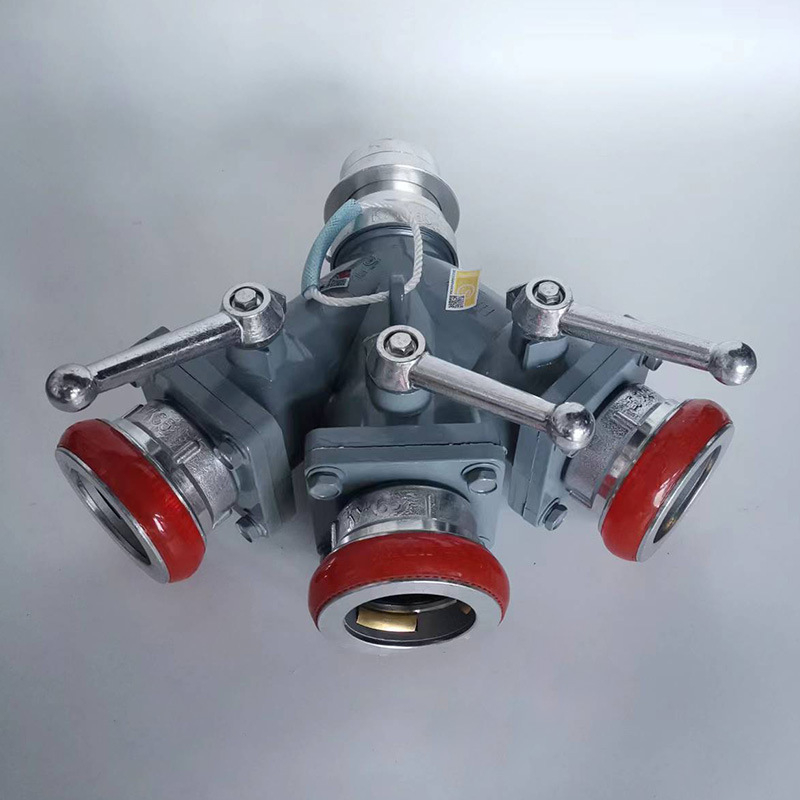 Distribuitor de furtun pentru pompieri, cu trei ieșiri și conexiune rapidă — Axis 15432