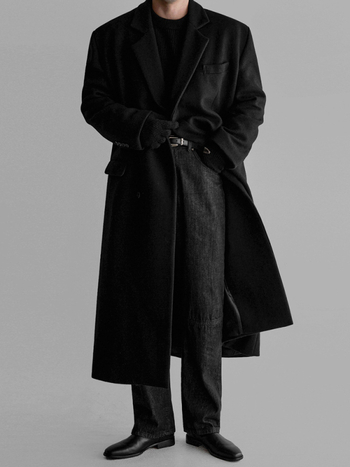 Kabát, koreai stílusú laza szabás, egysoros záródás, öltöny gallér, poliészter szövet és bélés