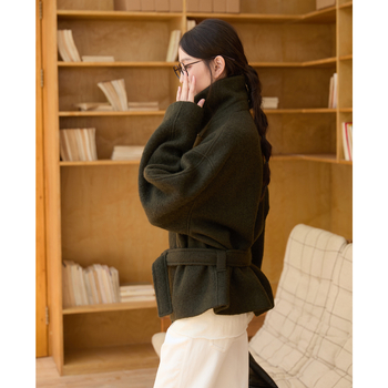Ženski vuneni kaput, casual japansko-korejski stil (Sadržaj vune 70–80%, Srednja debljina, Dugi rukavi, Rever ovratnik)