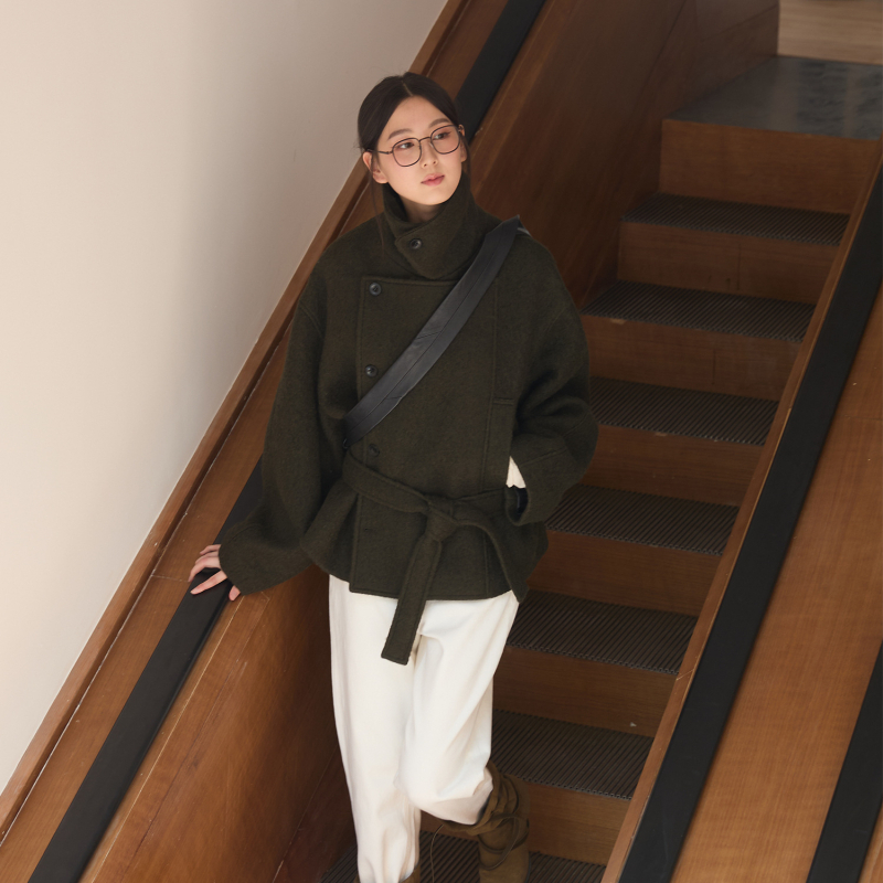 Ženski vuneni kaput, casual japansko-korejski stil (Sadržaj vune 70–80%, Srednja debljina, Dugi rukavi, Rever ovratnik)