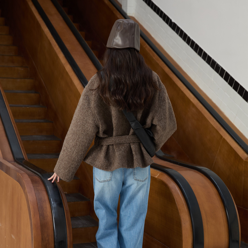 Ženski vuneni kaput, casual japansko-korejski stil (Sadržaj vune 70–80%, Srednja debljina, Dugi rukavi, Rever ovratnik)