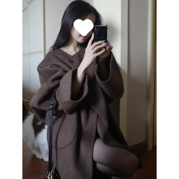 Ženski kaput od poliestera, korejskog stila, dojam starog novca, srednja duljina, uski kroj, polo ovratnik