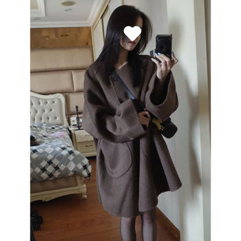 Ženski kaput od poliestera, korejskog stila, dojam starog novca, srednja duljina, uski kroj, polo ovratnik