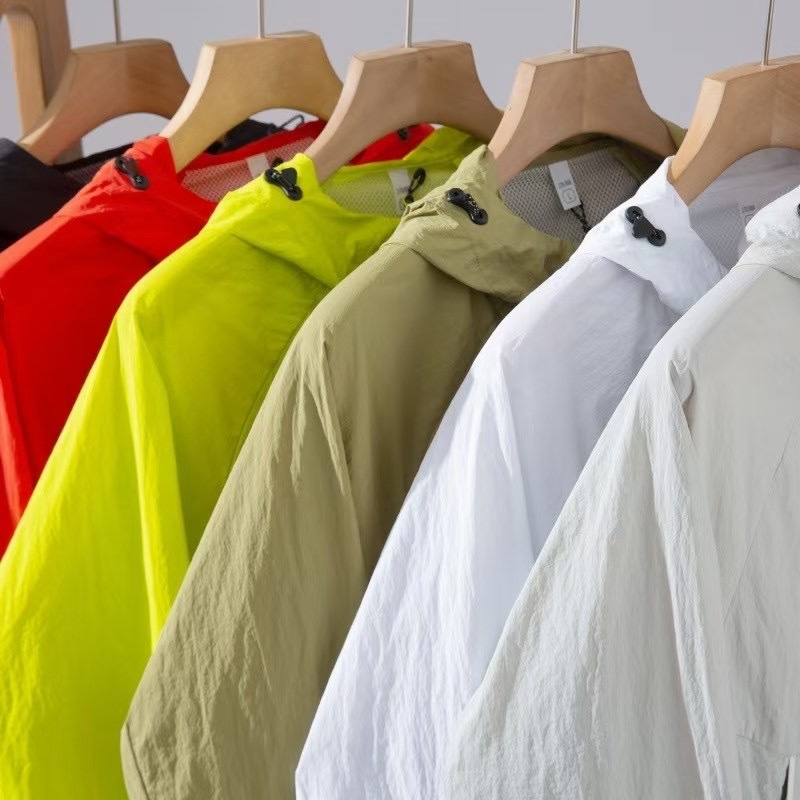 Unisex jakna za planinarenje s UV zaštitom, kapuljača, ljeto 2025, glavni materijal poliester 90%, slobodan kroj