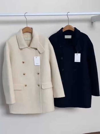 Női gyapjú kabát reveres gallérral, dupla gombolás, vast gyapjúkeverék 30–50%, egyenes fazonú hosszú kabát