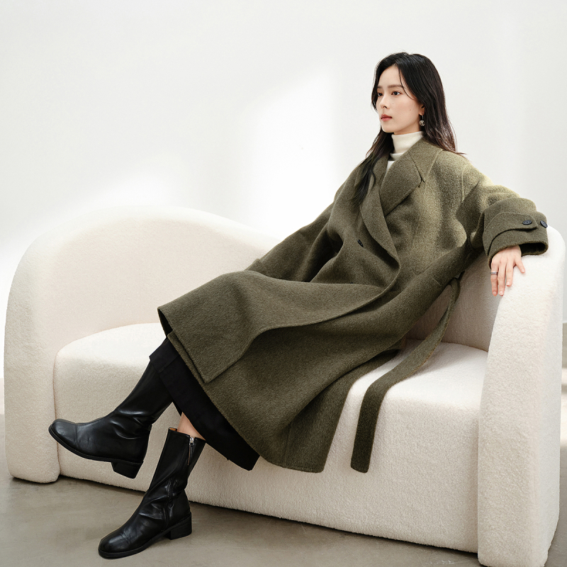 Ženski dvostruki vuneni kaput, srednje duljine, zima 2025