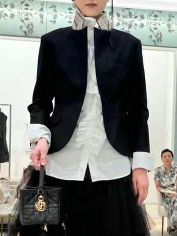 Ženski vuneni sako, slim fit, kopčanje na jedan gumb, 70-80% vuna, srednja duljina, vintage elegantan stil
