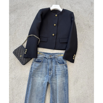 Boxy kratka jakna s retro metalnom kopčom, ženski, poliester, okrugli ovratnik, dugi rukavi, kopčanje na jednom redu