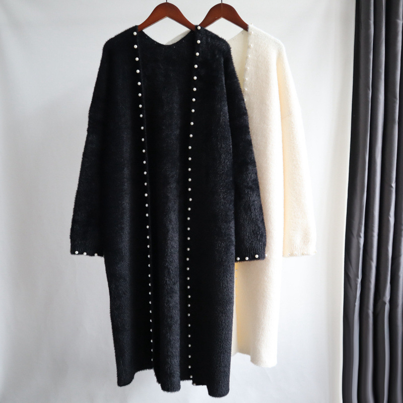 Dugi, široki kardigan od imitacijskog mink velura, debeli, V-izrez, dugi rukavi