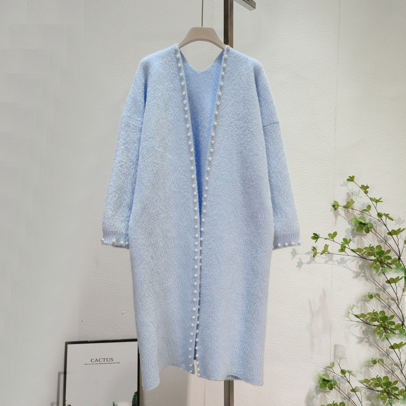 Dugi, široki kardigan od imitacijskog mink velura, debeli, V-izrez, dugi rukavi