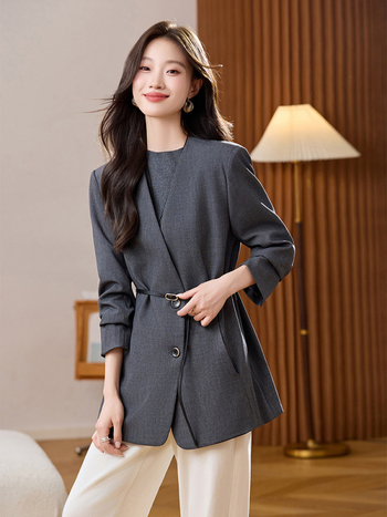 Női kosztüm dzseki, V-nyakú, egyrészes gombolású, középhosszú, poliészter (95%+)