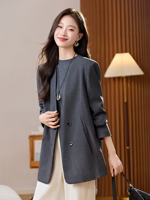 Női kosztüm dzseki, V-nyakú, egyrészes gombolású, középhosszú, poliészter (95%+)