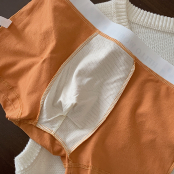 Boxeri bărbătești din bumbac, antibacterieni, talie medie, respirabili, tricotate — 90–95% bumbac, căptușeală în zona inghinală 100% bumbac