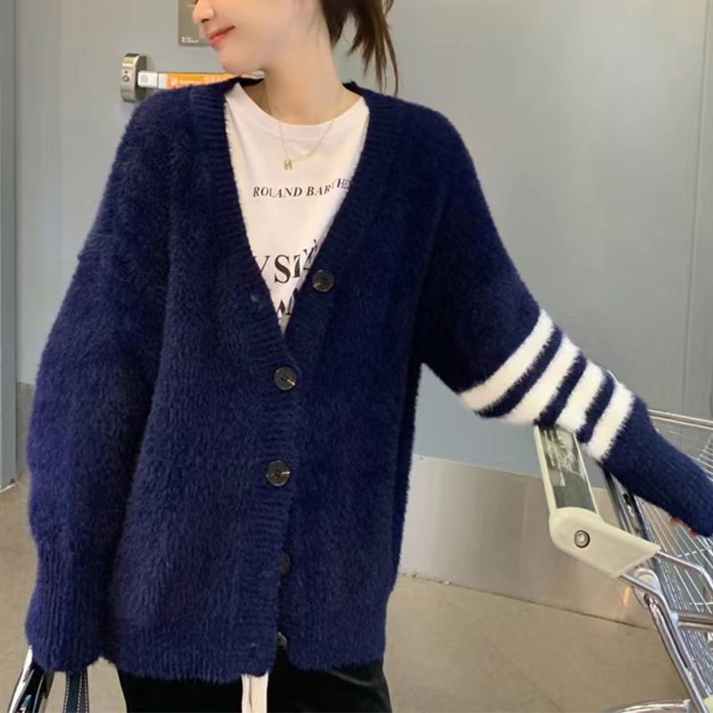 Koreai stílusú kardigán V-nyakú, poliészter anyag, lazább szabás, közepes hosszúságú