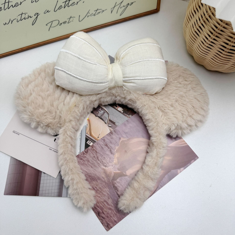 Fejfedő plüss anyagból, 3D masni, kézzel készült, uniszex, rajzfilmszerű stílus