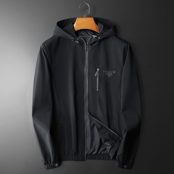 PU bőrdzseki - laza szabás, cipzáras záródás, cipzáros zsebek, poliészter bélés