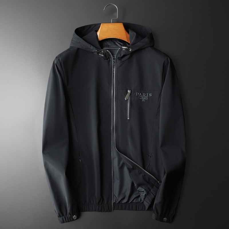 PU bőrdzseki - laza szabás, cipzáras záródás, cipzáros zsebek, poliészter bélés