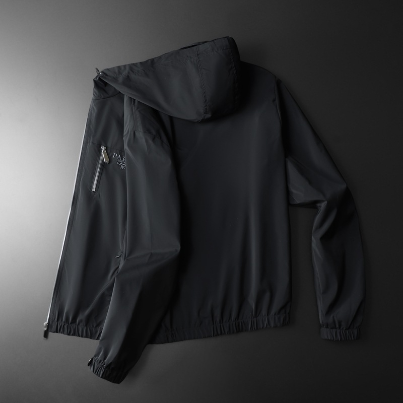 PU bőrdzseki - laza szabás, cipzáras záródás, cipzáros zsebek, poliészter bélés