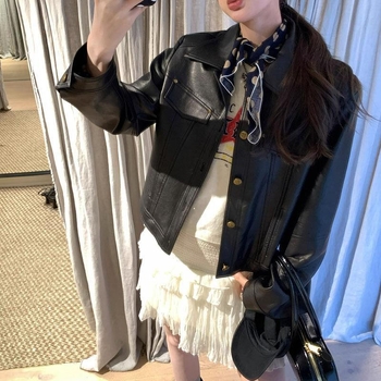 Ženska jakna od umjetne kože, ovratnik tipa lapel, prednja kopča s više kopči, patchwork dizajn, streetwear stil, izlazak jeseni 2025