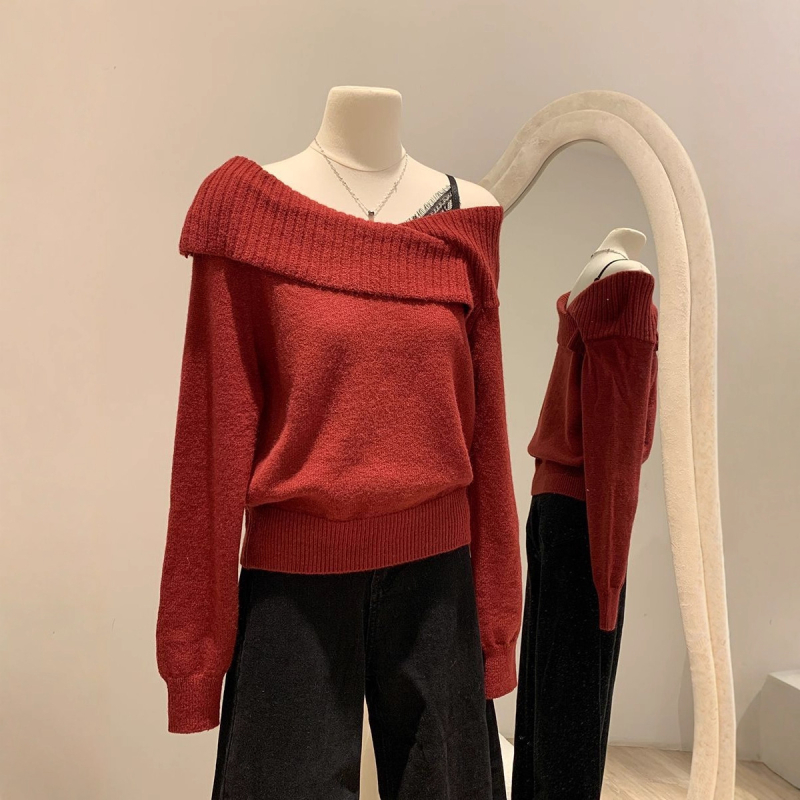 Ženski pleteni pulover s dugim rukavima, asimetrična ramena, patchwork dizajn, izgled dvodijelnog topa, vizualno izdužuje siluetu