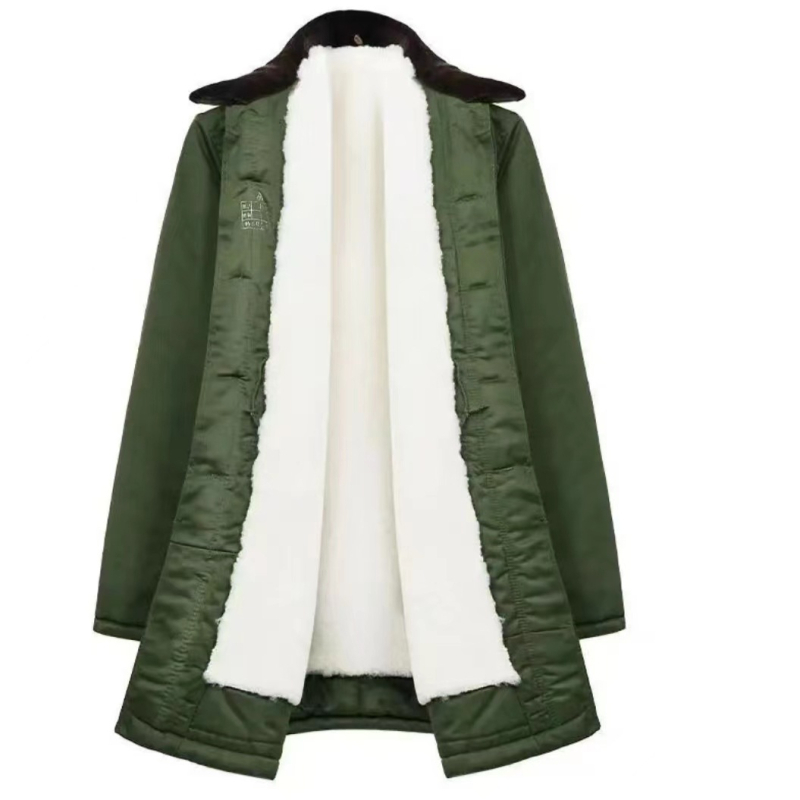 Muški kožni kaput od ovčje kože s unutarnjim krznom, srednja duljina, jednoredno zatvaranje, rever ovratnik, poliesterna podstava 60%