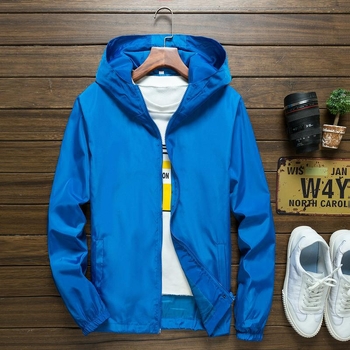 Tinejdžerska ljetna windbreaker jakna s kapuljom, tanak materijal, poliesterska smjesa kemijskih vlakana, bočni džepovi, casual stil