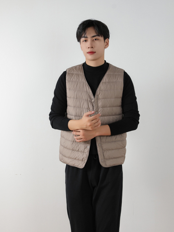 Ανδρικό γιλέκο με πούπουλα από πάπια, πολυεστερική ύφανση, γέμισμα 55 g, χαλαρή γραμμή, μονόχρωμο σχέδιο