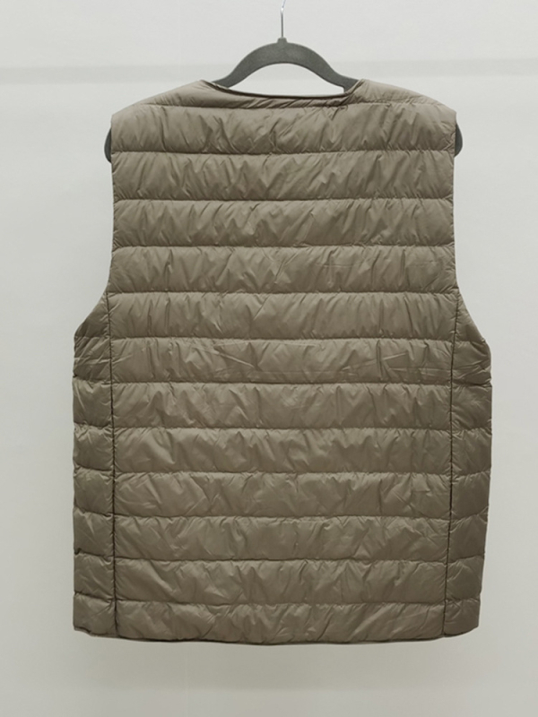 Ανδρικό γιλέκο με πούπουλα από πάπια, πολυεστερική ύφανση, γέμισμα 55 g, χαλαρή γραμμή, μονόχρωμο σχέδιο