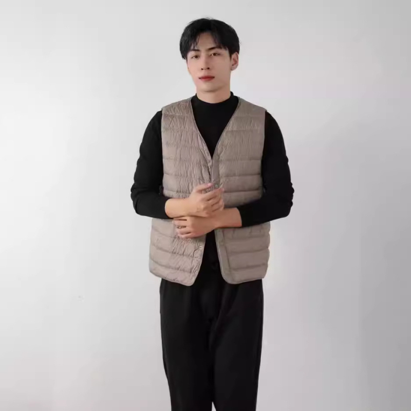 Ανδρικό γιλέκο με πούπουλα από πάπια, πολυεστερική ύφανση, γέμισμα 55 g, χαλαρή γραμμή, μονόχρωμο σχέδιο