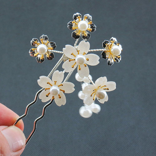 Vjenčana gumica za kosu u obliku U, ručno izrađene latice i perlama, cvjetna češalj (Materijal: Akril; Stil: Nacionalni vjetar; Stilizacija: Cvijeće; Izdržljivost: Nije lako slomiti; Kategorija: Dodaci za kosu)