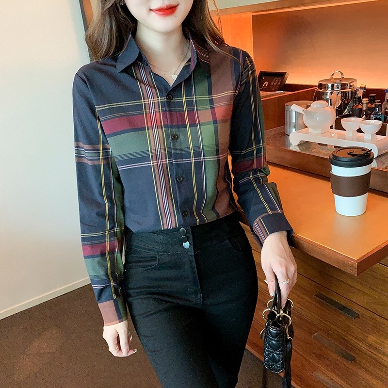 Košulja s kariranim uzorkom, dugi rukavi, polo ovratnik, ravni kroj, jesen 2023