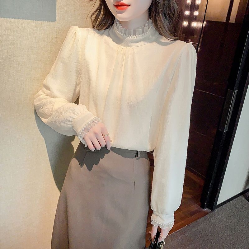 Chiffon bluza s flisa podstavom, smjesa poliestera-amonija, polu-visoki ovratnik, kratki rukavi, 3D vez